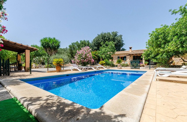 YourHouse Can Rafelino