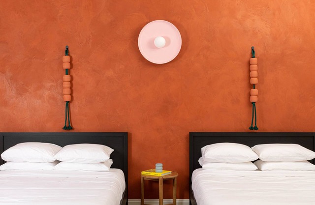 Yowie - Suite 202 Sunny Double Queen