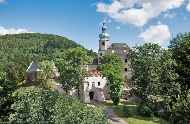 Zamek Sarny - Schloss Scharfeneck
