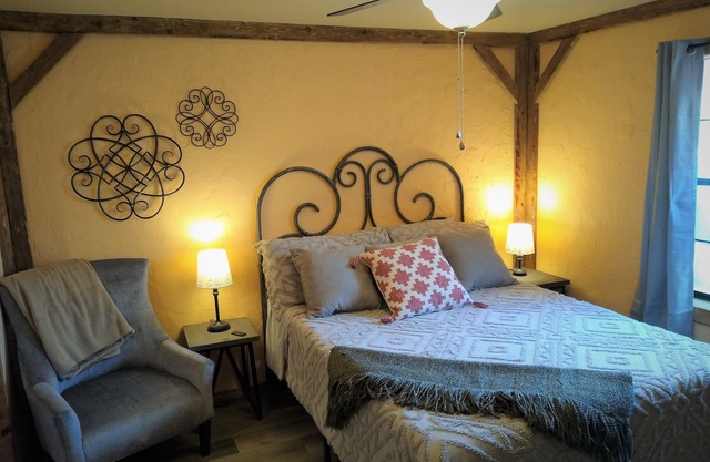 Zannabella private Suite with hot breakfast included