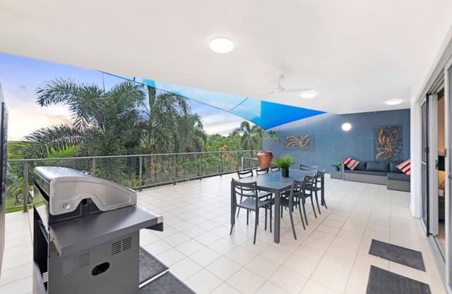 Zen Saltwater Retreat: balcony ~ pool ~ seaview
