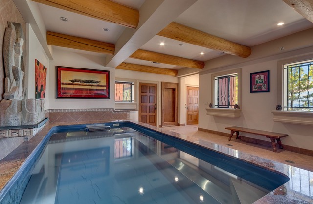 Zephyr Cove Tahoe Tranquility, 6 bedroom family home indoor hot tub (ZC695)