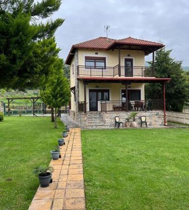 ZEUS Viewpoint Villa: Three floors of beauty