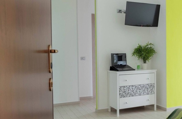 Zona Fiera Rho Però, IRCCS Ospedale Galeazzi - Sant'Ambrogio for families