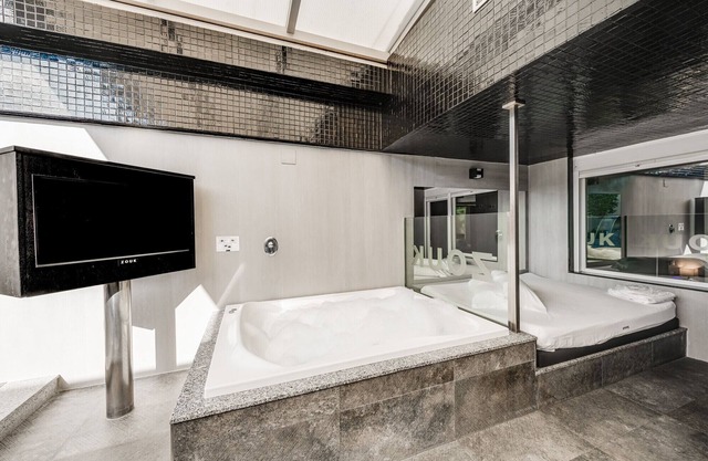 Zouk Hotel - Adults Only