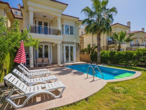 Fethiye City Center Villa | Çalış'ta Denize Sıfır 10 Kişilik Villa Starfish 4