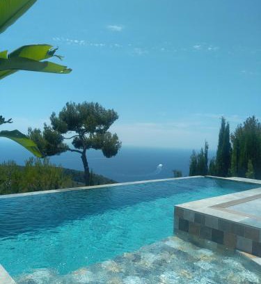 Eze Apartment | Èze - Appartement dans bas de villa avec piscine près de Monaco