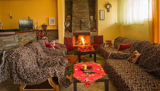 Loutraki House | Το Πετρινο