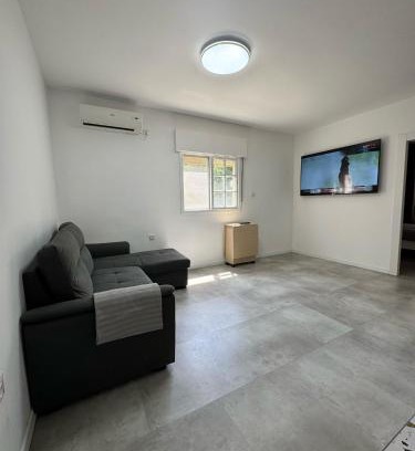 Nahariya Apartment | Квартира с современным ремонтом