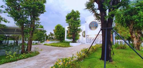 Phitsanulok Villa | ฟอเรสต์ พูลวิลล่าพิษณุโลก Forest Poolvilla Phitsanulok