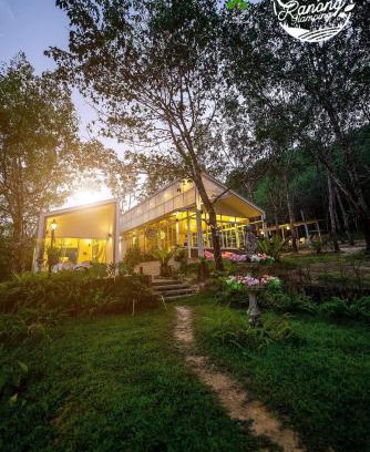 Kapoe Hotel | สวนลุงวรRanongGlamping