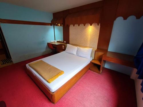 Bang Khun Si Hotel | โรงแรมแฮปปี้ อิน