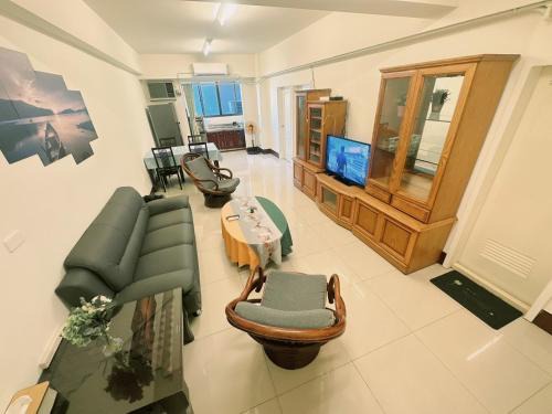 North District Apartment | 文心中清捷運站