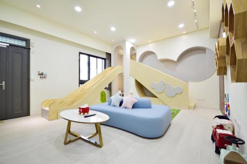 Taitung House | 童馨親子包棟民宿 溜滑梯 戲水池 電動麻將