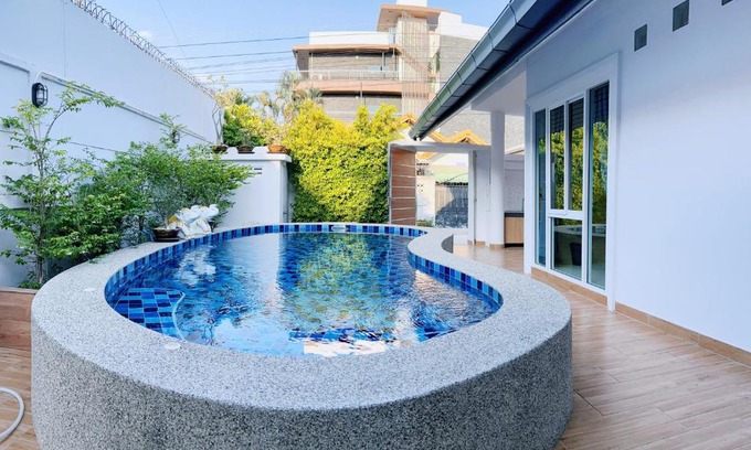 South Pattaya Villa | 近步行街独栋泳池别墅