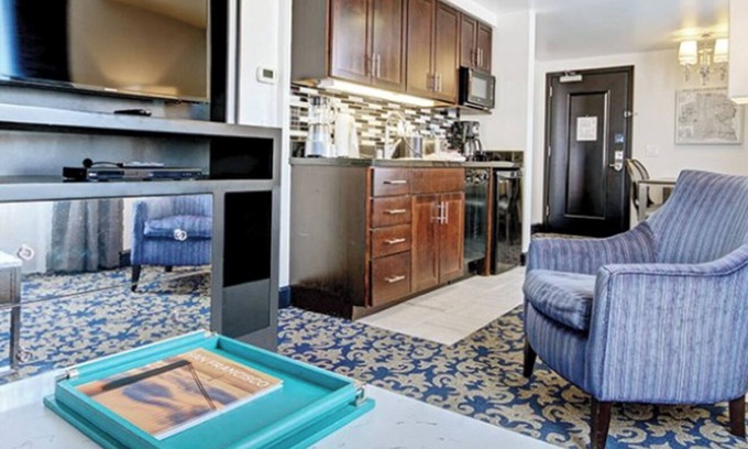 Theater District Hotel | 01/11/26 - 01/15/26, 4 nites @ 1BR Deluxe unit - Walk to JP Morgan Conference