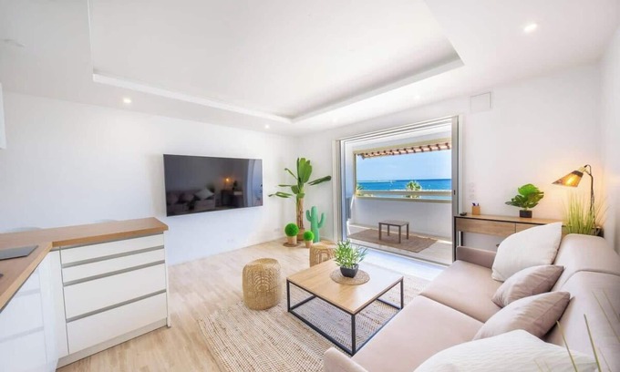 Saint-Laurent-du-Var Apartment | 06K1 - Front of the sea-renovated-terrace–parking