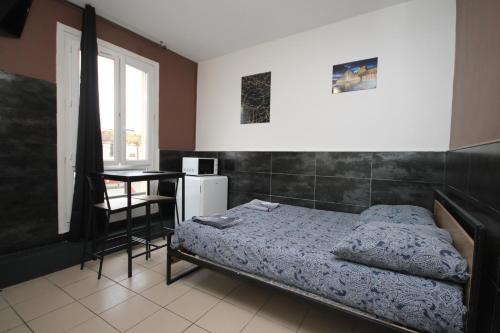 Saint-Denis Bed & Breakfast | 07 - Chambre proche Paris et Transports avec TV WIFI