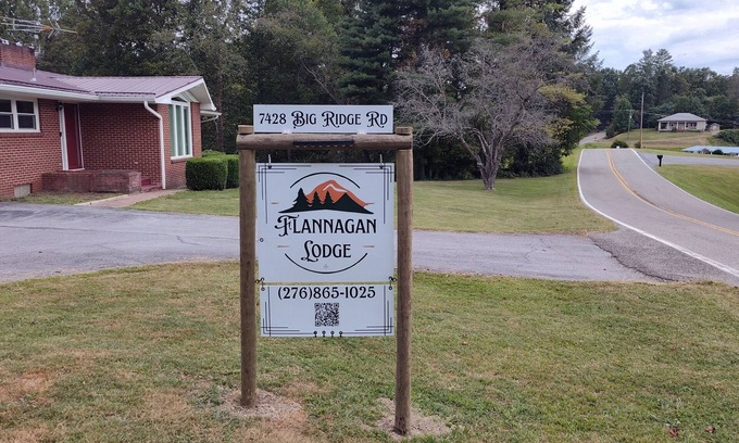 Haysi Cabin | 1–3 Private Bedrooms 1 Private Bath Private Quarters & Entrance