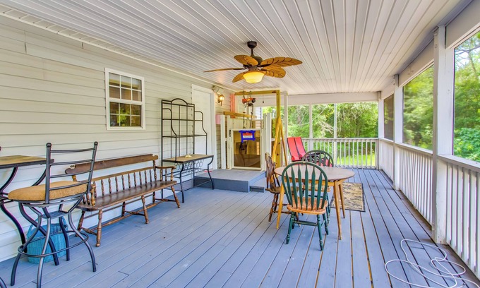Conway House | < 1/8 Mi to Boat Ramp: Family Home in Conway
