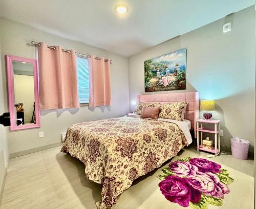 South Delridge Apartment | 1 BD Apt with 2 Extra Sofa Beds 13 mins to SeaTac Airport