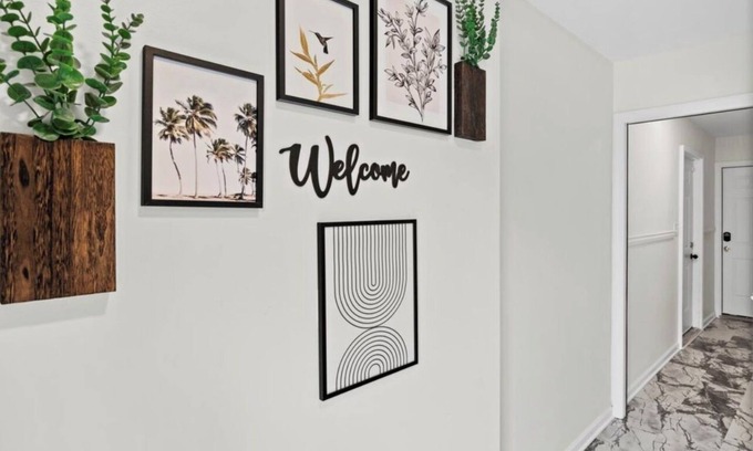Jersey City Apartment | 1-Bdr apartment 3 min walk from train to NYC -warm interior design
