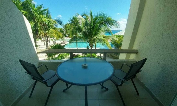 Zona Hotelera Condo | 1 BED 1 BATH
