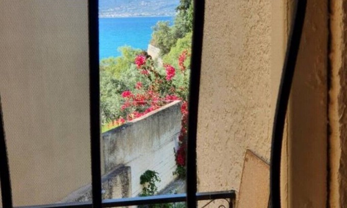 Diasella Apartment | 1 Bed Apartment (No seaview) quiet & cosy, easy access to beautiful small beach