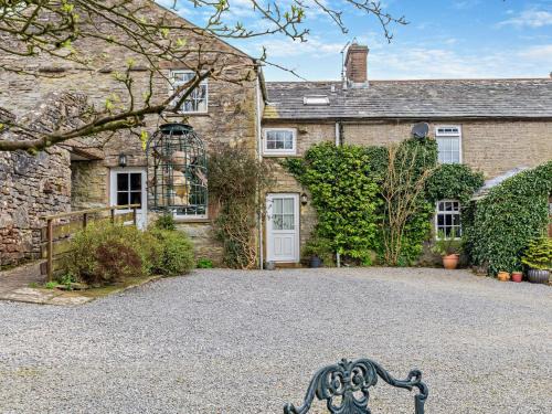 Kirkby Stephen House | 1 Bed in Kirkby Stephen SZ355