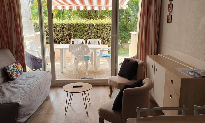 Vieux-Boucau-les-Bains Apartment | 1-bedroom apartment, lakeside, Le Boucanier residence, 5 minutes from the ocean