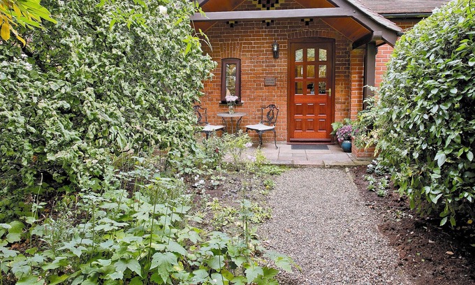 Bury St Edmunds Cottage | 1 bedroom accommodation in Culford, near Bury St Edmunds