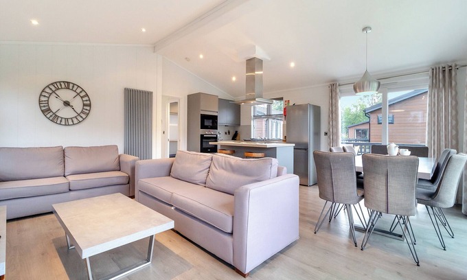 Pentney Ski Chalet | 1 bedroom accommodation in Pentney, King’s Lynn