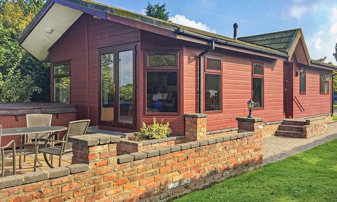 Scawton Ski Chalet | 1 bedroom accommodation in Easingwold