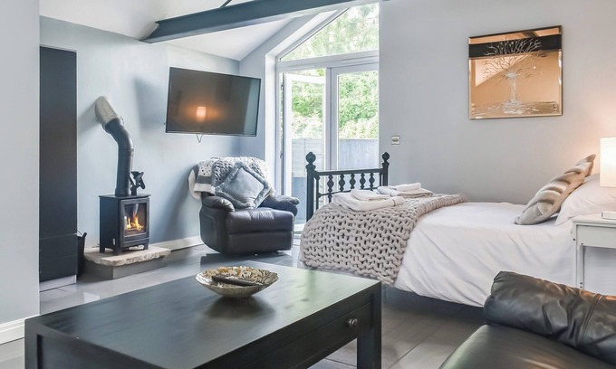 Hurst Green Cottage | 1 bedroom accommodation in Clitheroe