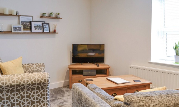 Wing Cottage | 1 bedroom accommodation in Brampton