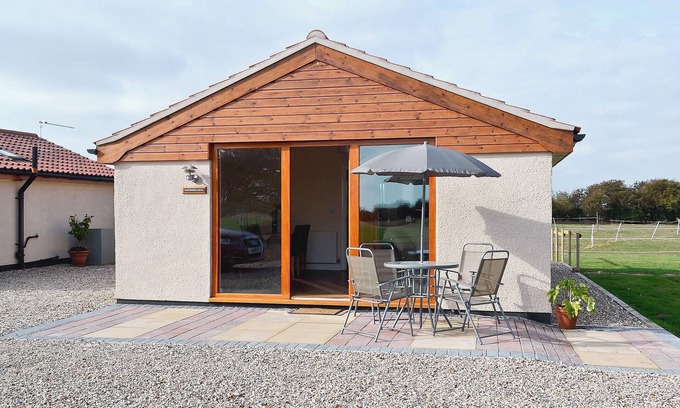 Skegness Cottage | 1 bedroom accommodation in Skegness