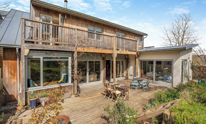 Totnes Cottage | 1 bedroom accommodation in Totnes