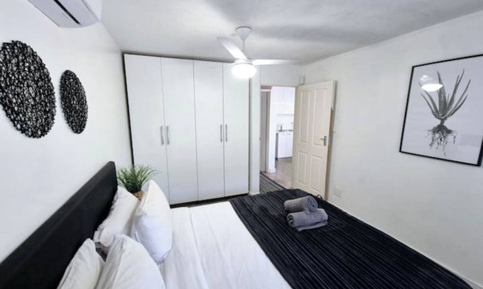 Durban North House | 1-bedroom apartment/loadshedding free