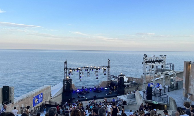 Sete Apartment | 1-bedroom apartment with garage and pool in Sète