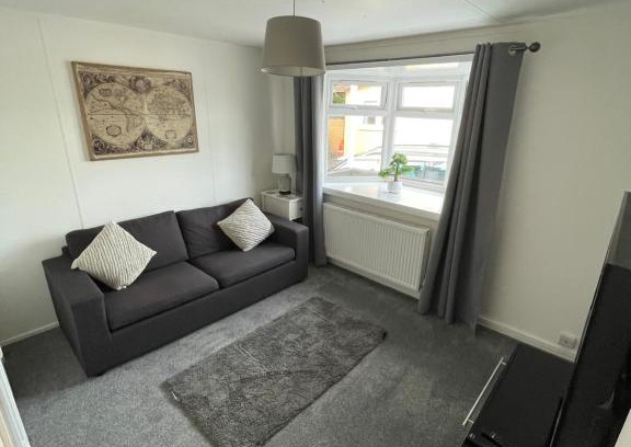 Glasgow Apartment | 1-Bedroom Chalet at Maryville Caravan Site - Uddingston, Glasgow