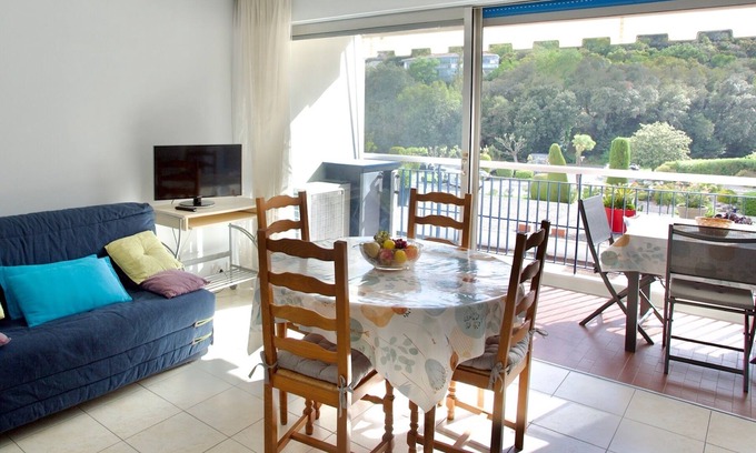 Mandelieu-la-Napoule Beach Apartment | 1 Bedroom Apartment in Mandelieu-la-Napoule
