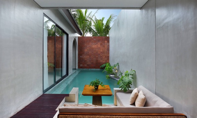 Central Seminyak Villa | 1 Bedroom Private Pool Villa with Bathtub at Ubud