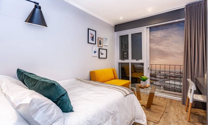 Cape Town City Centre Apartment | 1 Bedroom stay at the Alberts in Woodstock