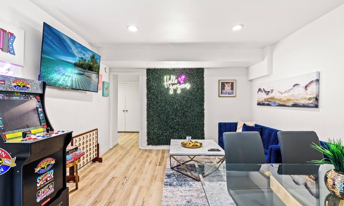 El Porto House | 1 Block to Beach Heaven Chic 2BD