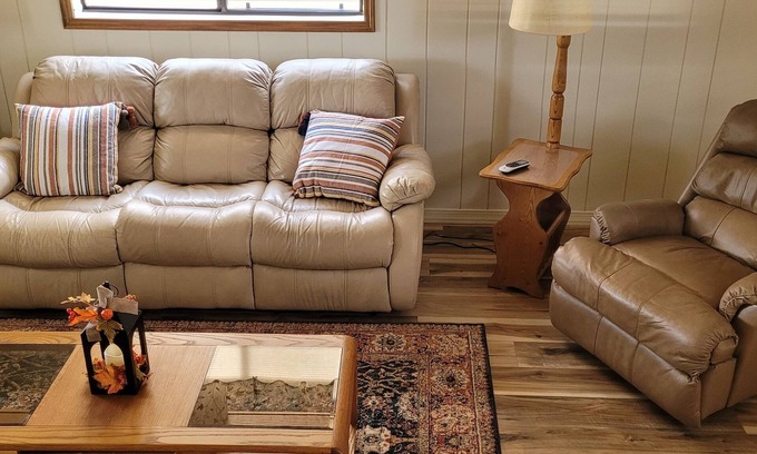 Apache Junction Resort | 1-BR in Upscale 55+resort - 2 pools, fitness, pickleball, rec ctr. 3 wk min