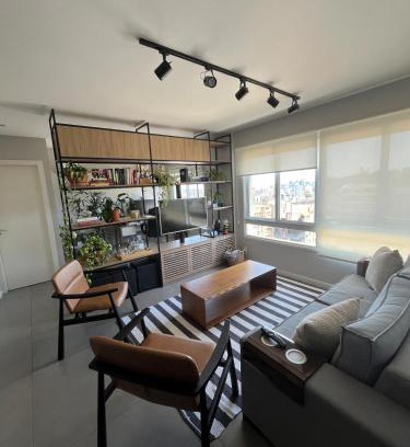 Petropolis Apartment | 1 Dorm - Alto Padrão - 16 Andar - Home Office