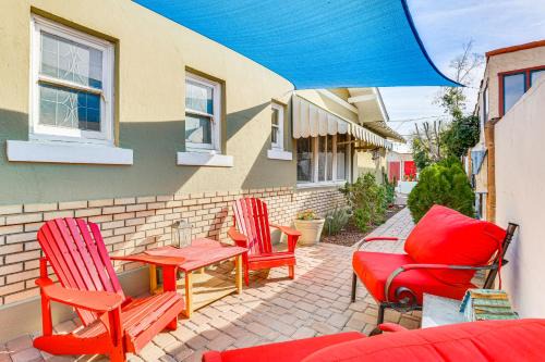 F. Q. Story House | 1 Mi to Dtwn Updated Guesthouse in Phoenix!