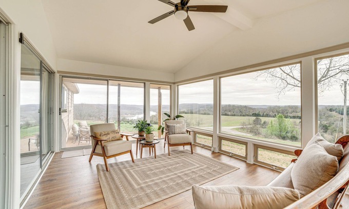 Oak Grove House | 1 Mi to Table Rock Lake: Home w/Furnished Patio!