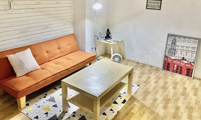 Zhongshan Apartment | 1 min to mrt/ 3-bedroom sleeps 7/ best deal for travelers