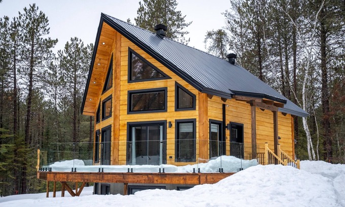 Mauricie Ski Chalet | 1 minute du parc national de la Mauricie. Chalet chalereux.